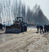 破冰除雪暖民心——平原华达集团全力做好除雪保畅工作